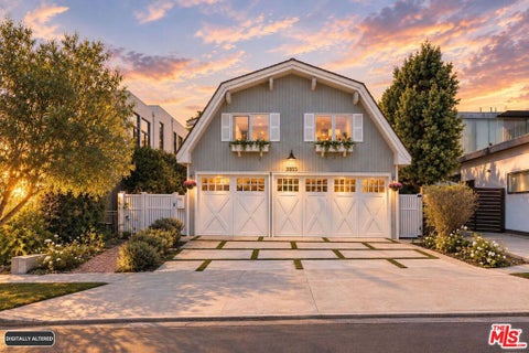 Photo of 7727 W 82nd Street, Playa Del Rey, CA 90293 (MLS # 26990723)