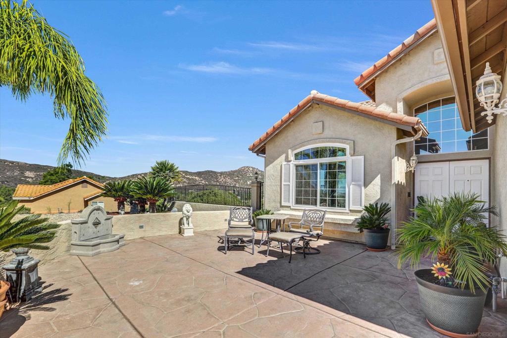 8983 Chestnut Roan Way