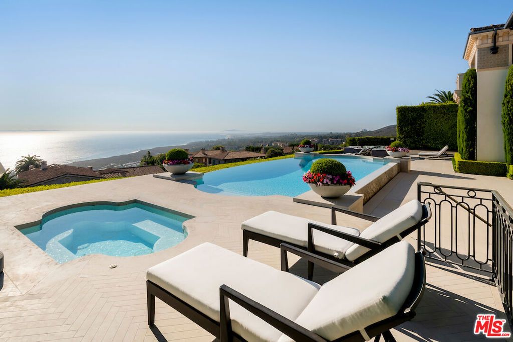 Photo of 6 Mystique, Newport Coast, CA 92657 (MLS # 25601715)