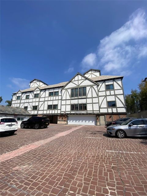 20631 Ventura Boulevard Woodland Hills CA 91364