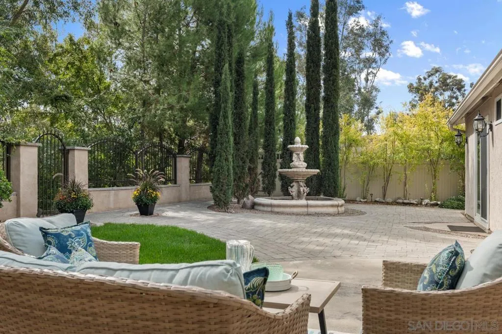 San Diego, California 92131, United States, 3 Bedrooms Bedrooms, ,2 BathroomsBathrooms,Residential,Active,231879