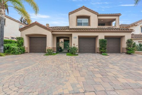 Photo of 11930 N Riviera, Tustin, CA 92782 (MLS # OC25262541)