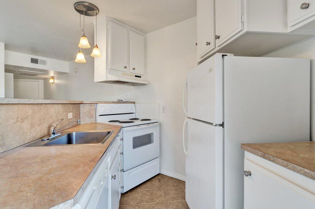 Palm Springs Golf & - Residential