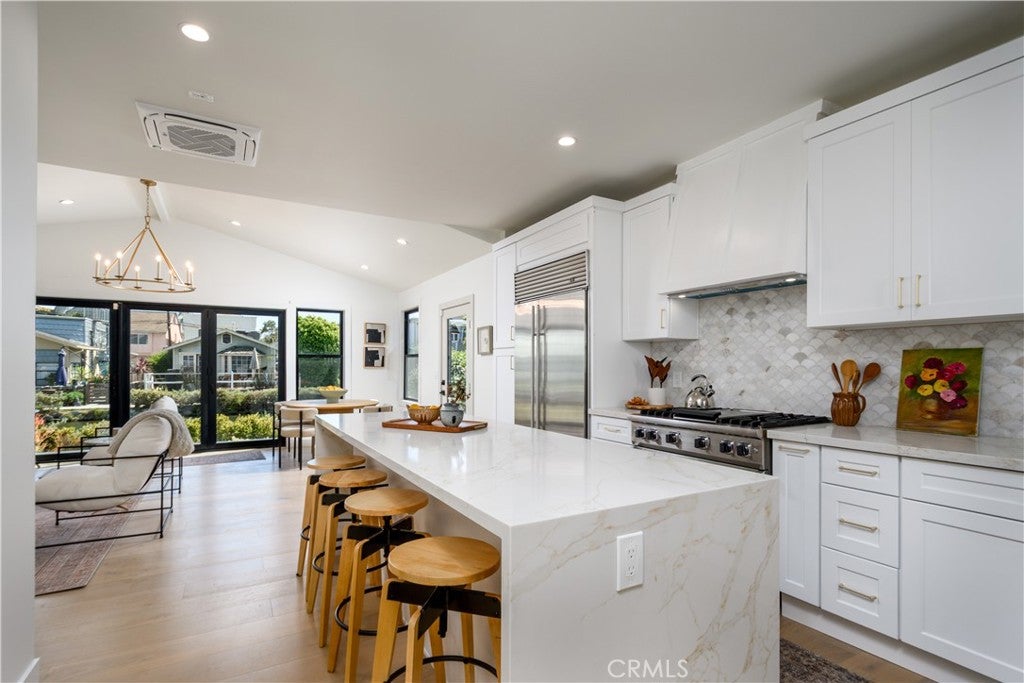 223 Howland Canal Ct, Venice CA 90291