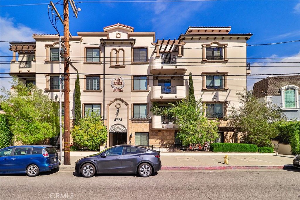 Photo of 4724 Kester Avenue #404, Sherman Oaks, CA 91403 (MLS # SR25080265)