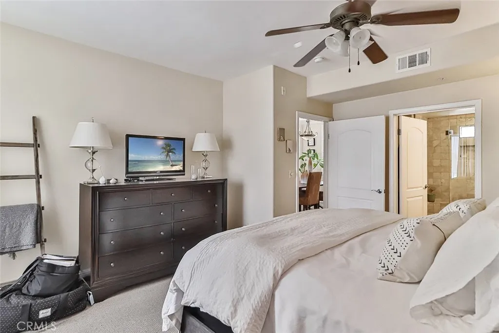 Sherman Oaks, California 91403, United States, 3 Bedrooms Bedrooms, ,2 BathroomsBathrooms,Residential,Active,108096