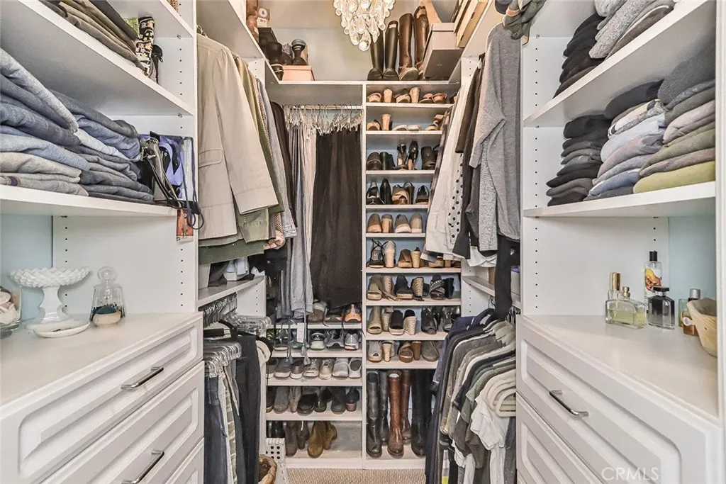 Sherman Oaks, California 91403, United States, 3 Bedrooms Bedrooms, ,2 BathroomsBathrooms,Residential,Active,108096