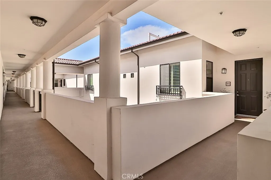 Sherman Oaks, California 91403, United States, 3 Bedrooms Bedrooms, ,2 BathroomsBathrooms,Residential,Active,108096