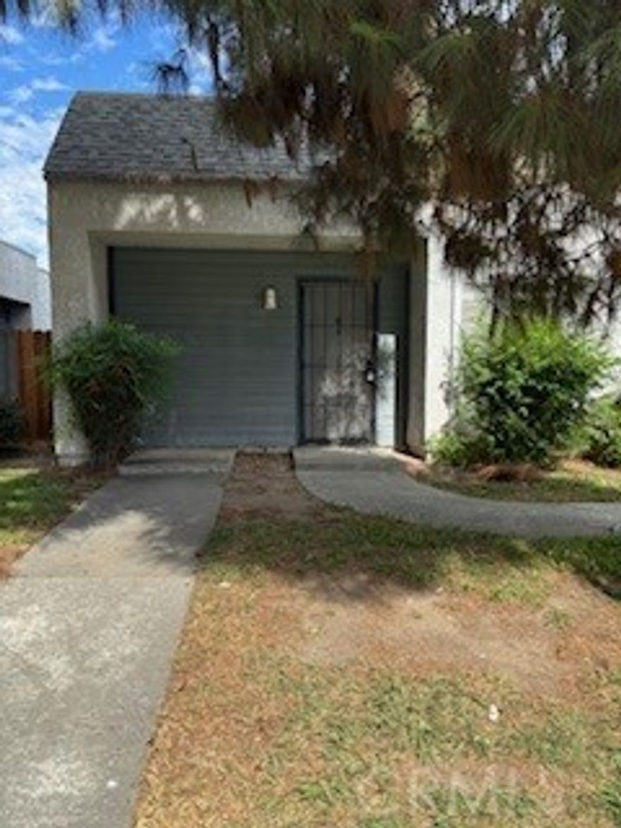 Location, location, location! in San Bernardino, on the border of N. Loma Linda.

Situated so close to LLUMC and LLU- also close to University of Redlands, shopping, eateries and more

Move-in ready, cutie condo!

Single level, ground floor!

2 bedrooms, 2 bathrooms, great condition!

Detached garage with access to your condo via your enclosed courtyard.