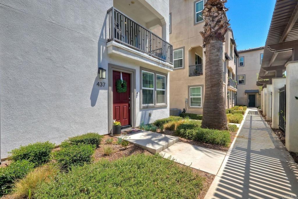 437 Carina Glen