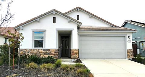 Photo of 2335 2335 Front Porch Lane Ln, Rio Vista, CA 94571 (MLS # 41124773)