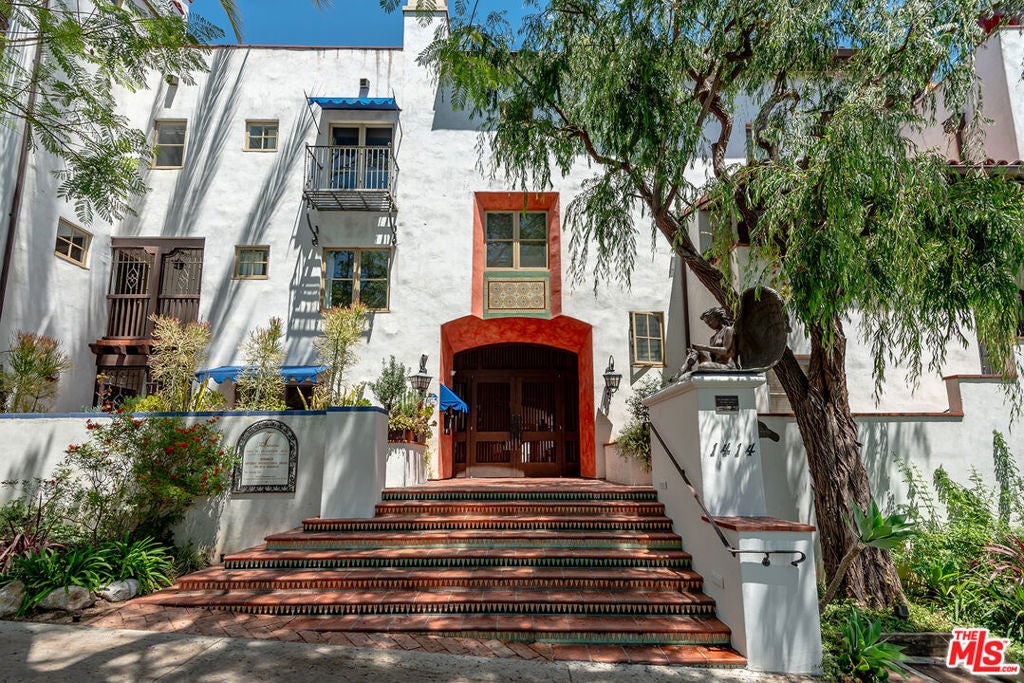 1414 N Harper Avenue 10, Los Angeles CA 90046