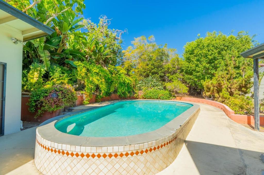 Mission Hills - Residential