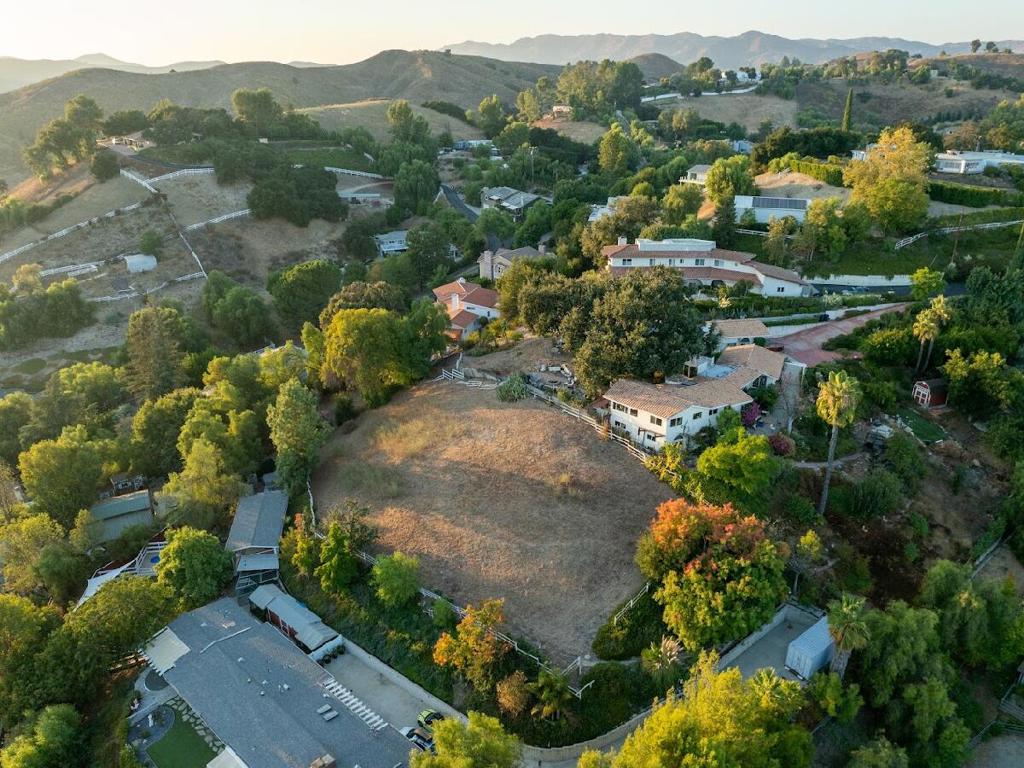 53 Foothill Drive