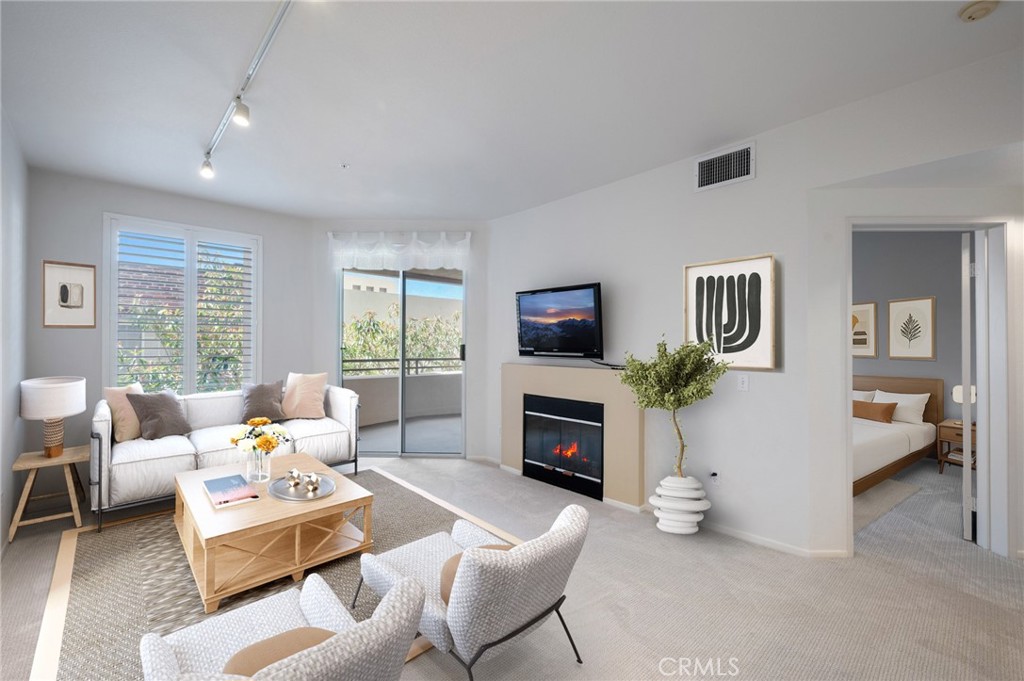 1301 Cabrillo Avenue 210