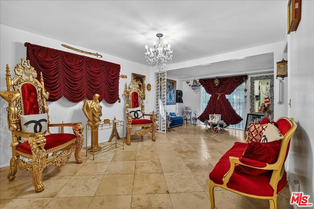 3430 Mclaughlin Avenue