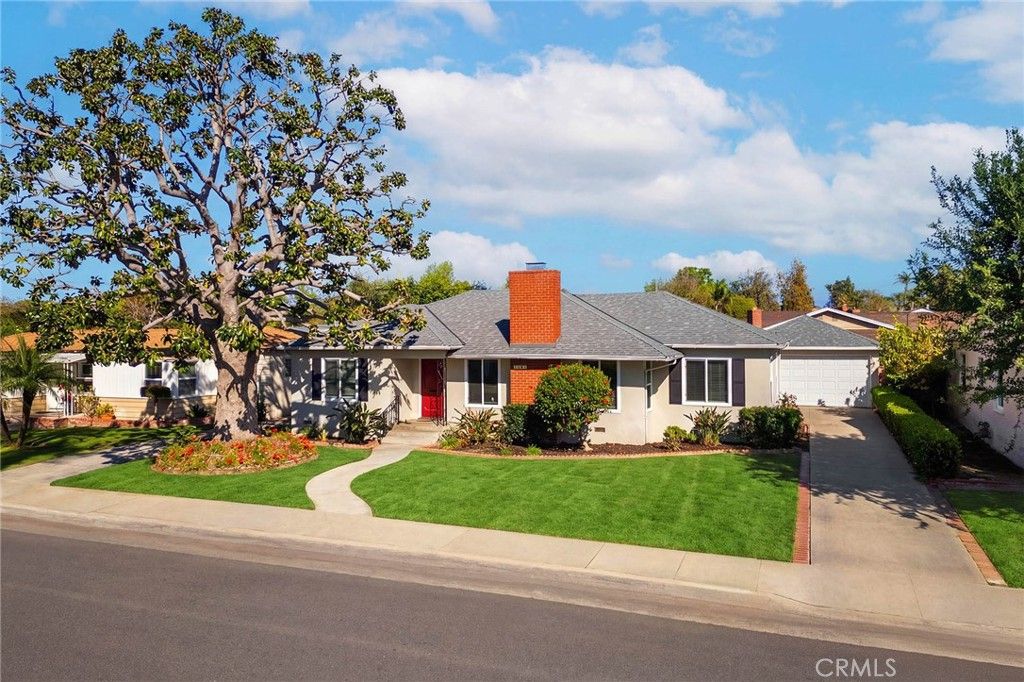 Photo of 1505 N Rosewood Avenue, Santa Ana, CA 92706 (MLS # TR26055006)