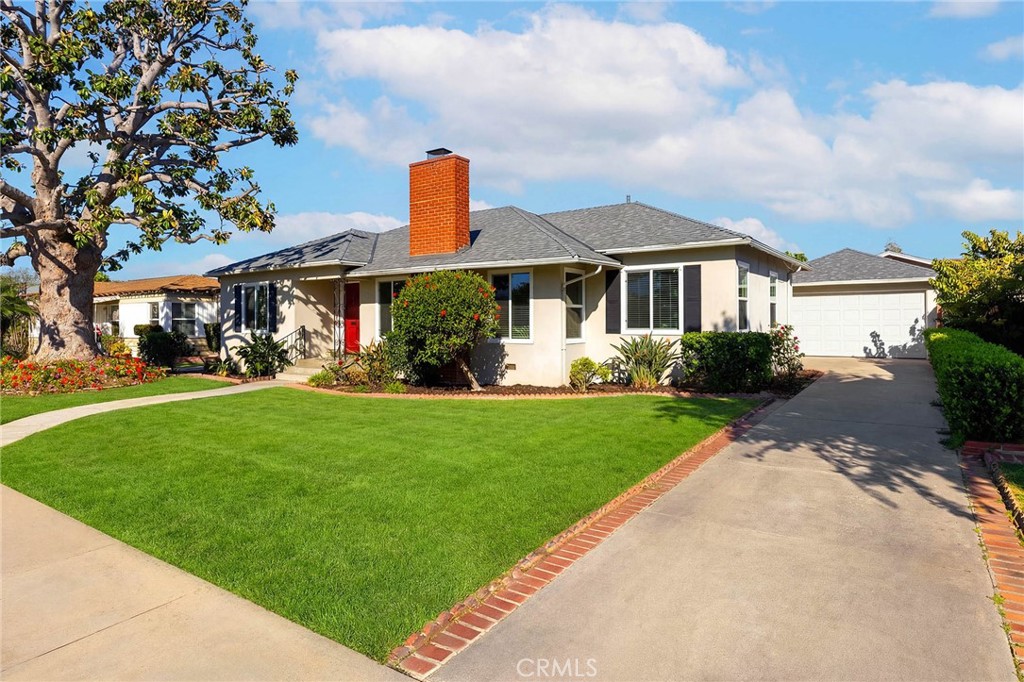 1505 N Rosewood Avenue