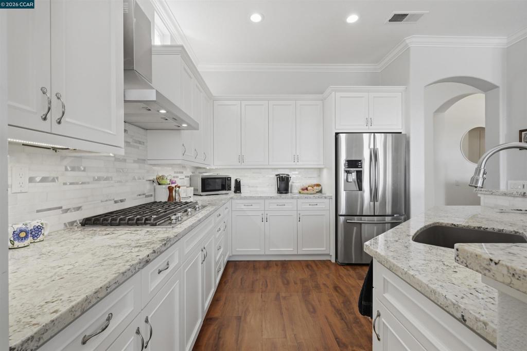 1463 Bismarck Ln