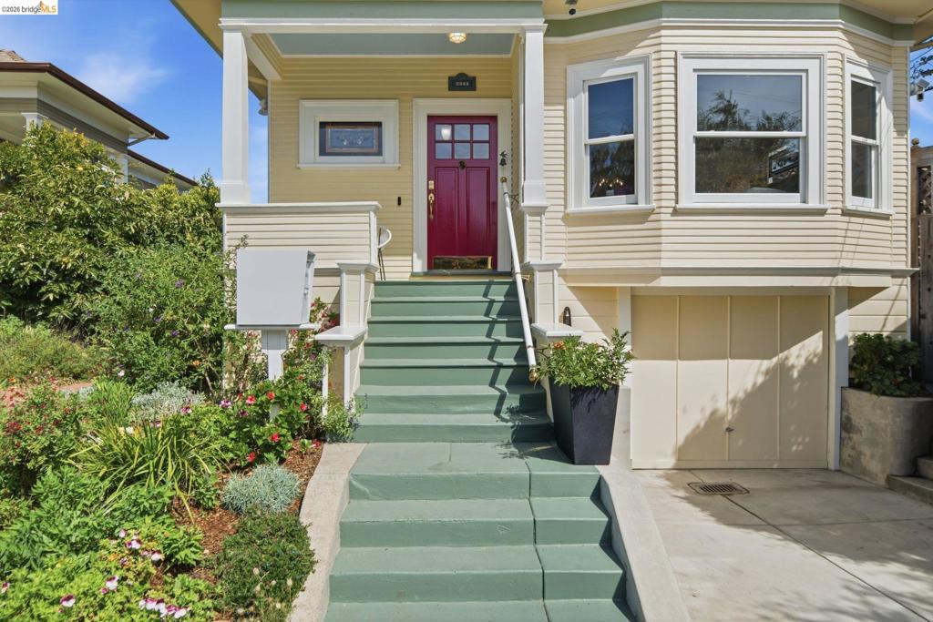 2343 Roosevelt Ave