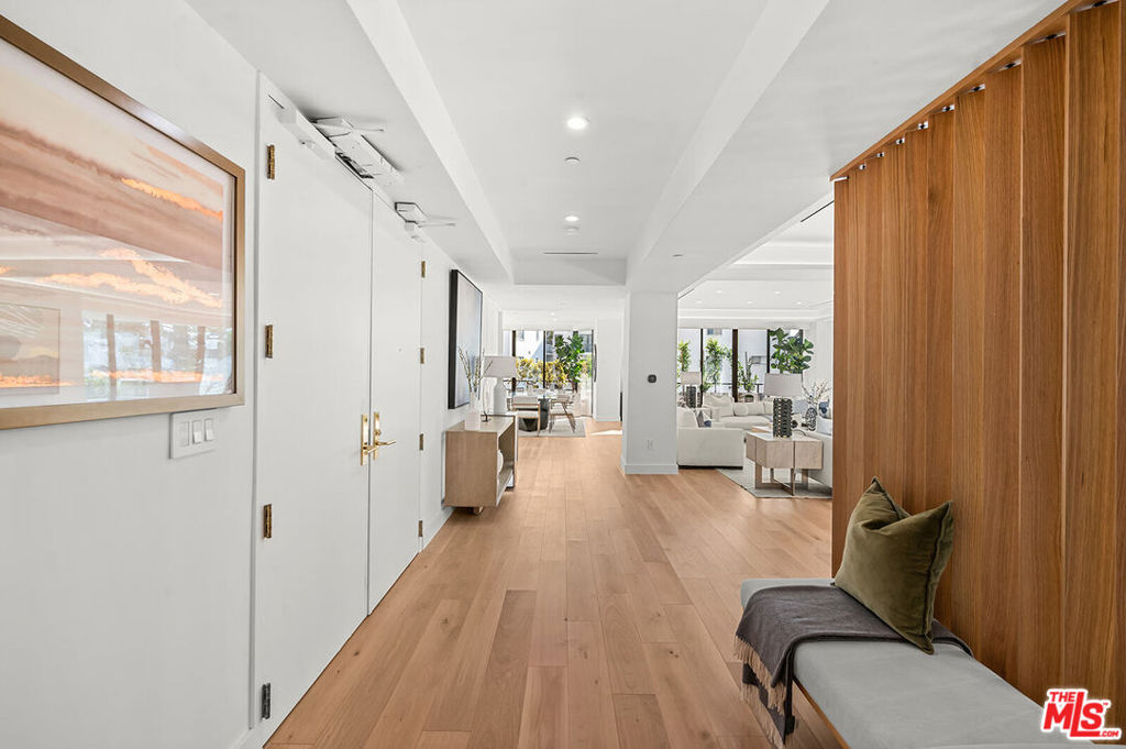 10601 Wilshire Boulevard 504