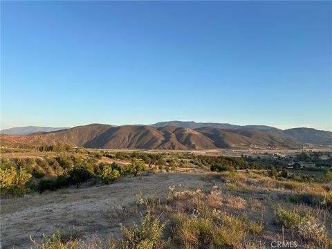 20 Calle Las  Lomas 20 Acres Temecula CA 92592