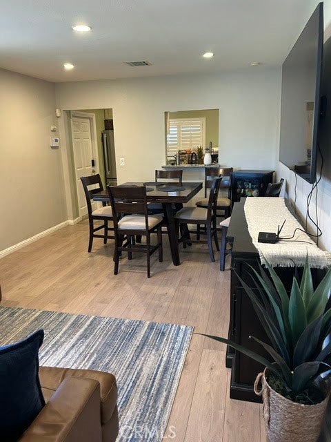 404 N Maie