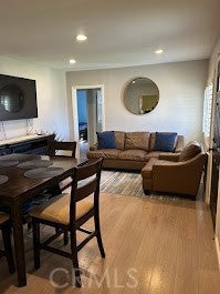 404 N Maie