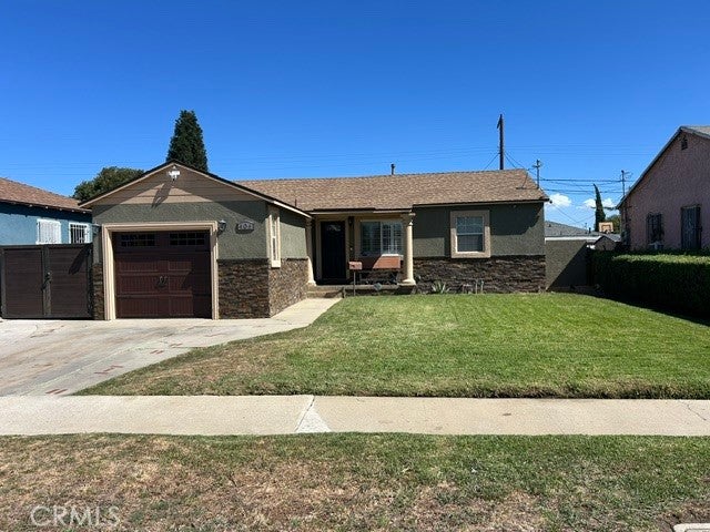 404 N Maie