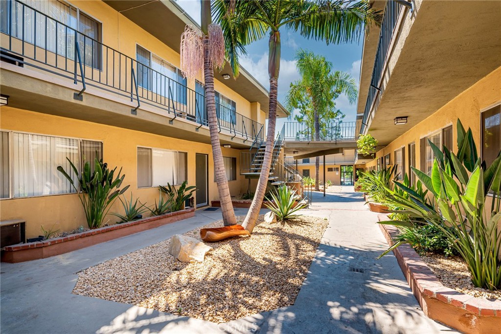 Not Applicable-105 - Residential Lease