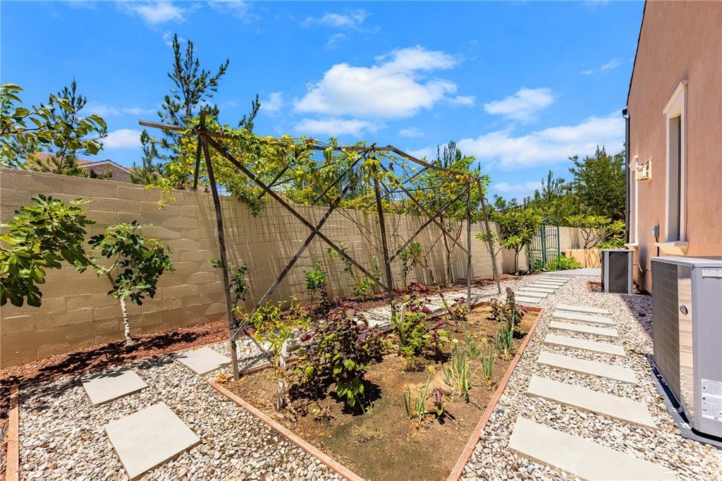 115 Green Rdg, Irvine CA 92602 - Photo 59
