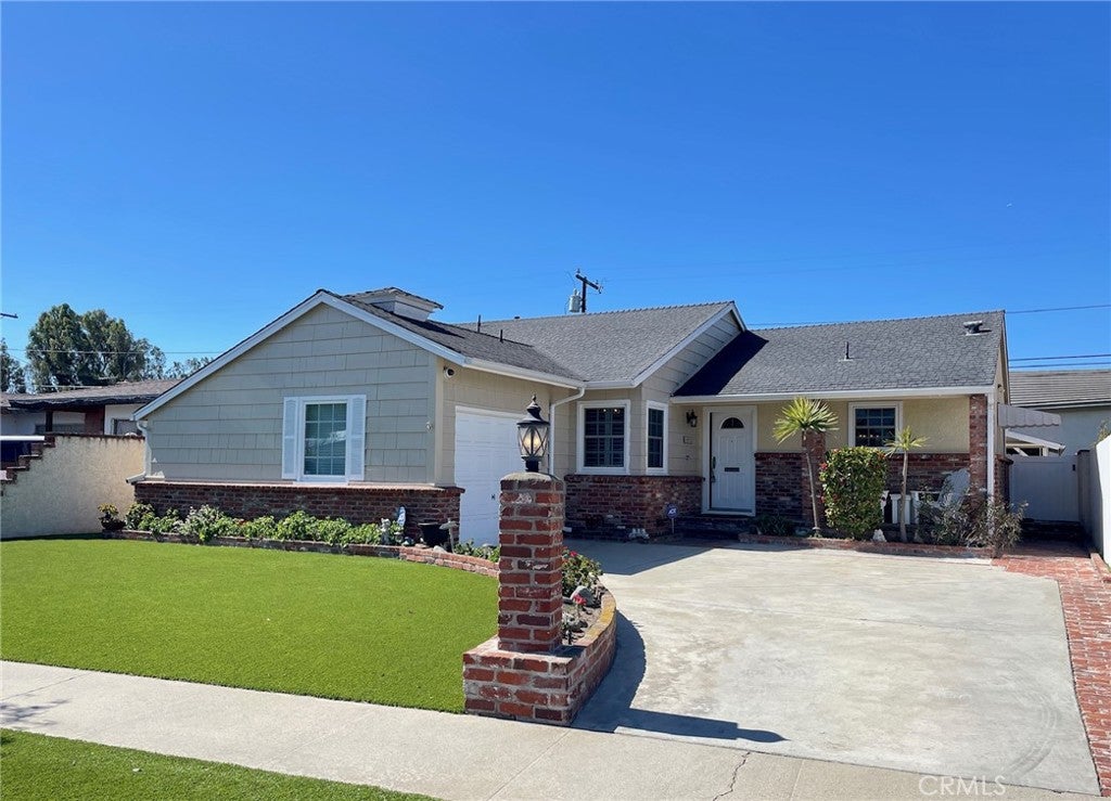 1023 Patronella Avenue
