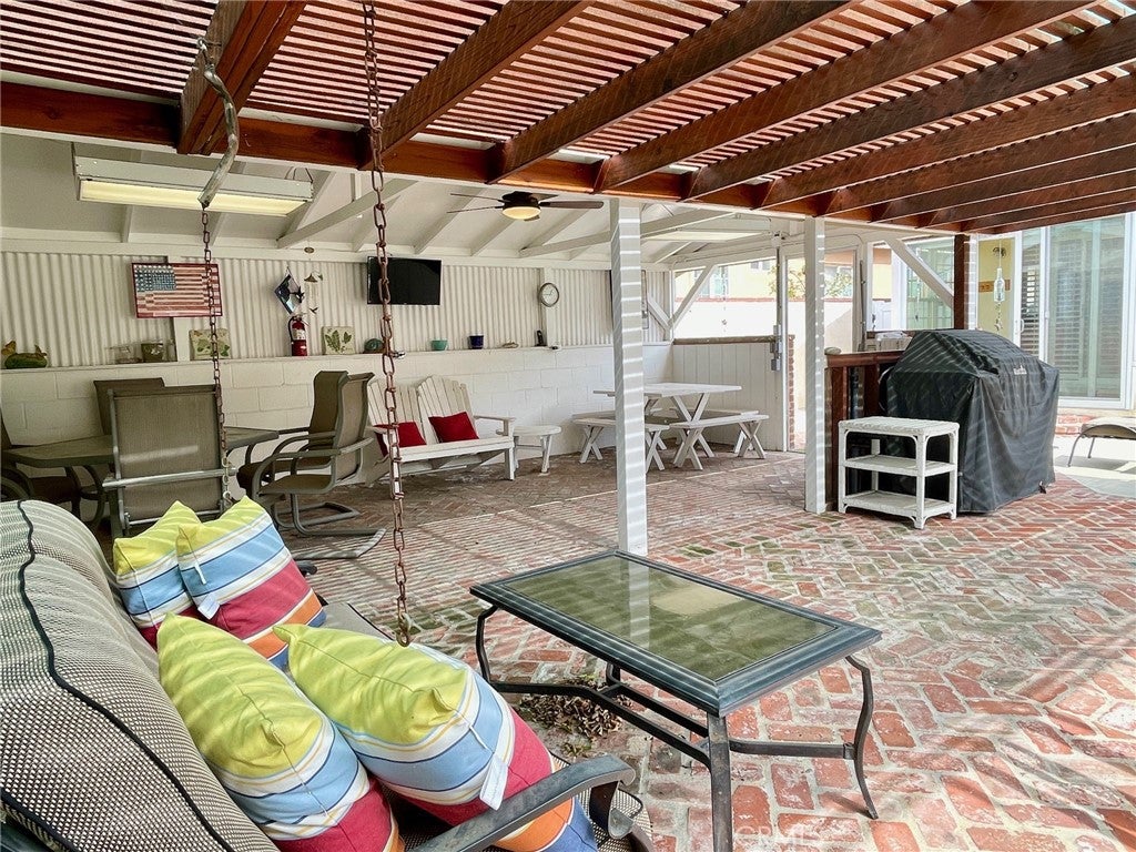 1023 Patronella Avenue