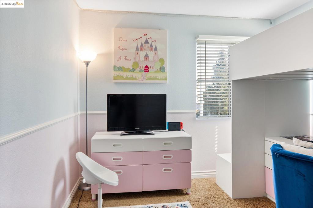 ALMONDTREE - Residential