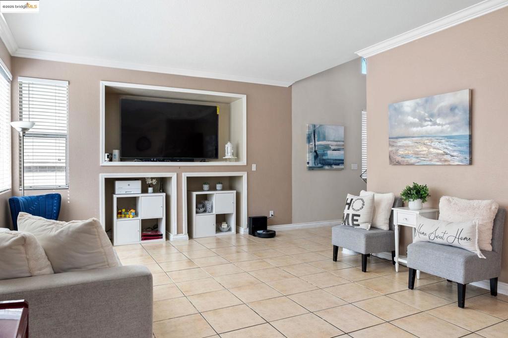 ALMONDTREE - Residential