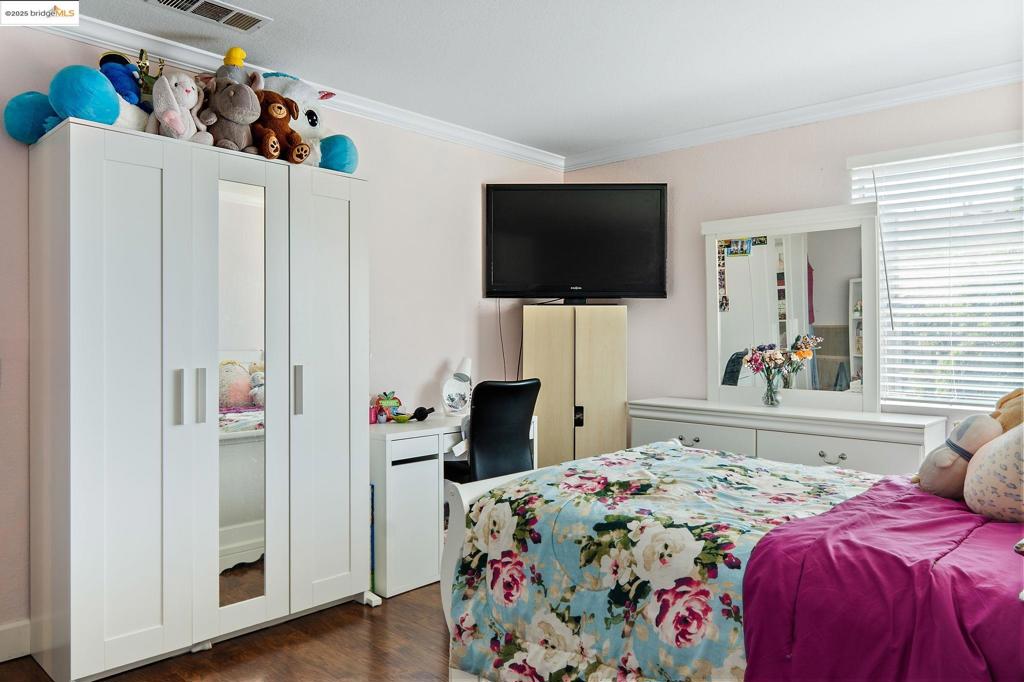 ALMONDTREE - Residential