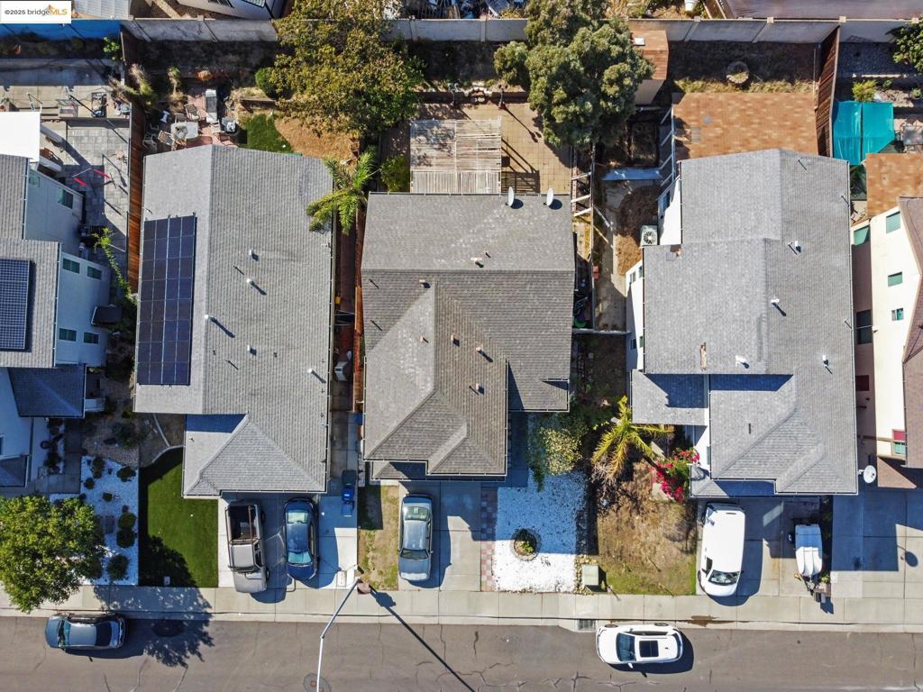 ALMONDTREE - Residential