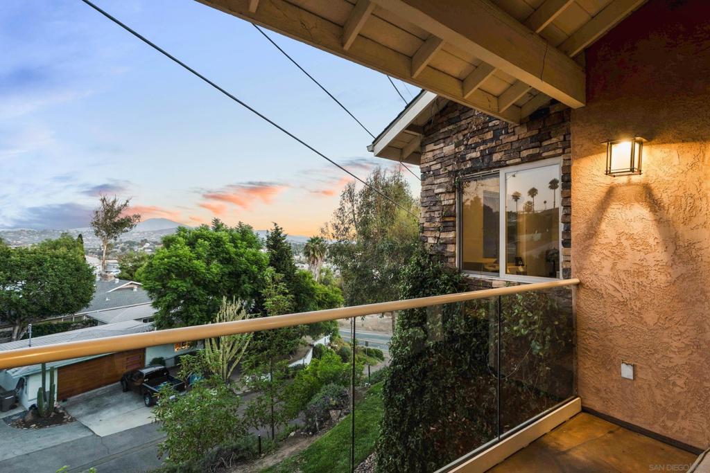 La Mesa - Residential