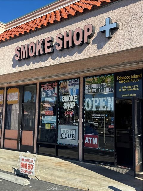 10051 MAGNOLIA Avenue Riverside CA 92503