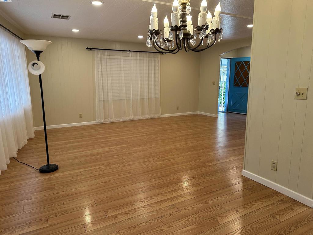 ALVARAILES - Manufactured In Park