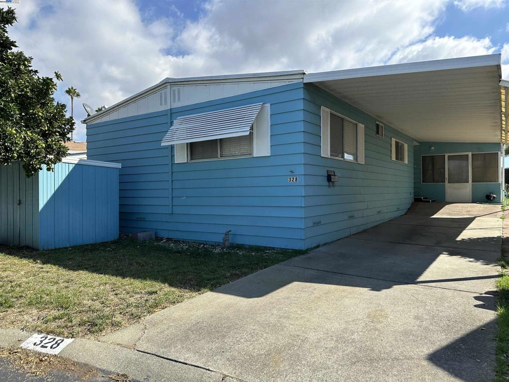 ALVARAILES - Manufactured In Park