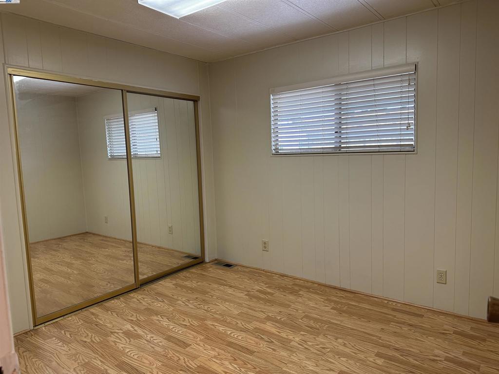 ALVARAILES - Manufactured In Park