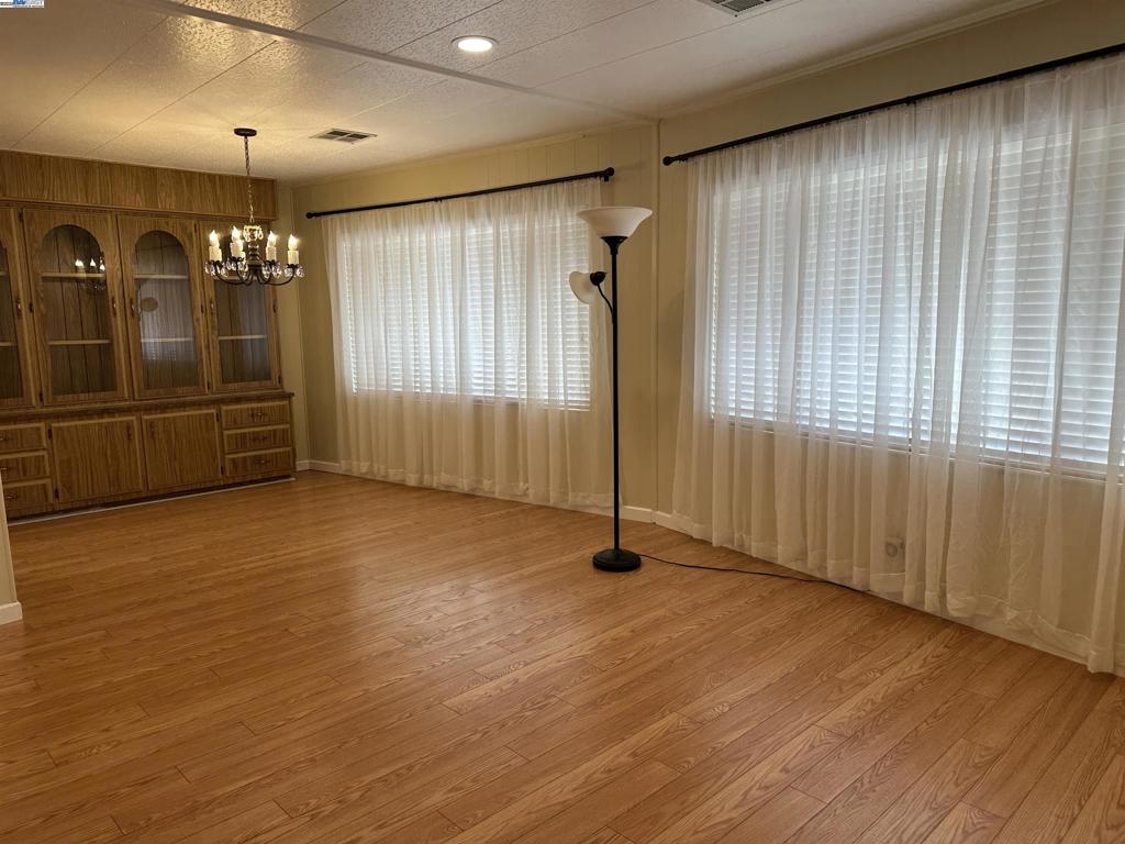 ALVARAILES - Manufactured In Park