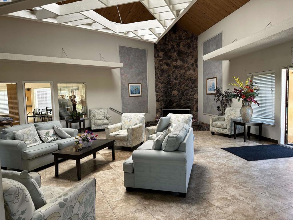 ALVARAILES - Manufactured In Park