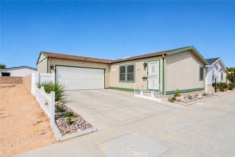 Photo of 22241 Nisqually Road #85, Apple Valley, CA 92308 (MLS # DW26220157)