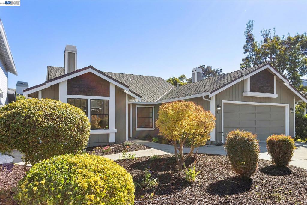 222 Stanbridge Ct.
