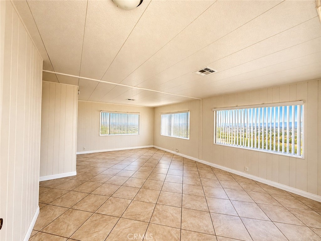 1020 Clayton