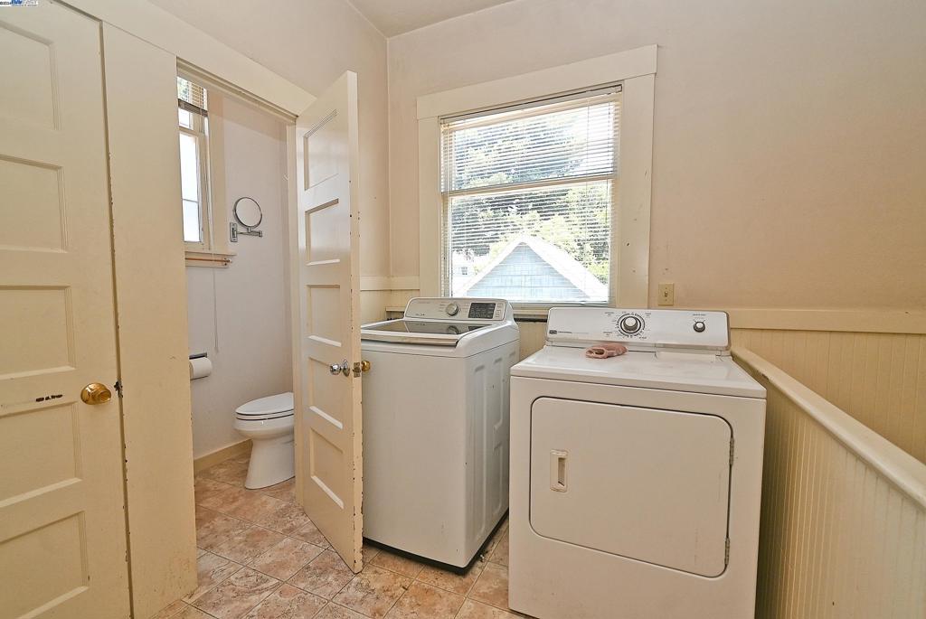 EAST END - Residential