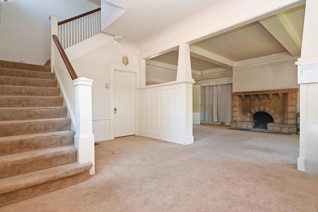 EAST END - Residential