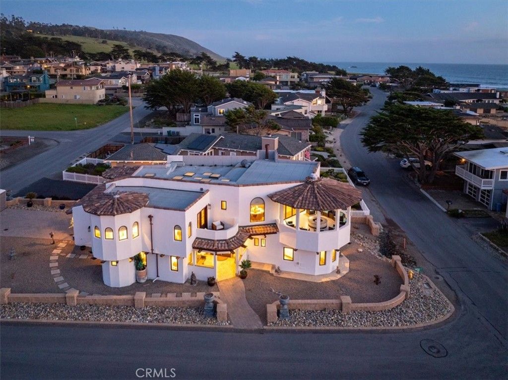 Photo of 2090 Sherwood Dr, Cambria, CA 93428 (MLS # NS25282226)